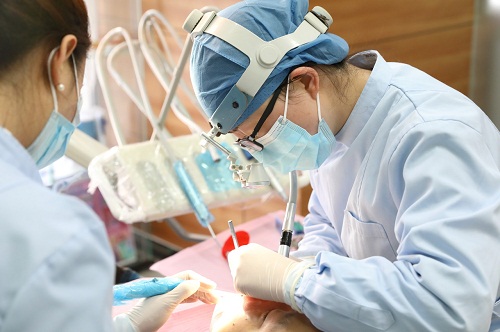 深圳愛(ài)康健口腔